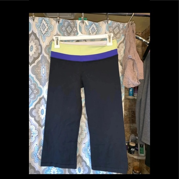 Lulu capris - Picture 1 of 2